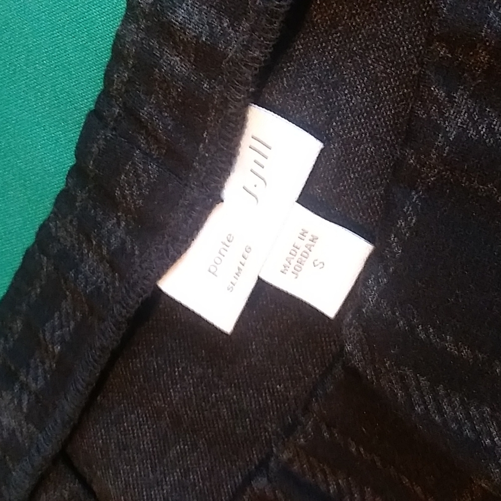 J. Jill Pointe Slim Leg Size S B&G Checkered Pants. Worn 1x No Pills/Defects.